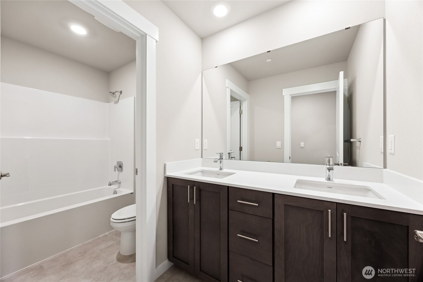 10538 135th Place SE #31, Kirkland, WA 98033