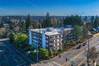 3421 SW Roxbury Street #401, Seattle, WA 98126