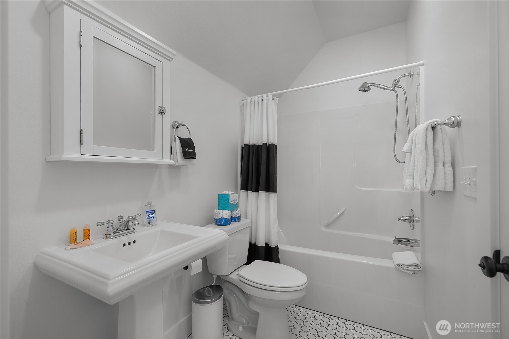 267 Compass Street , Pacific Beach, WA 98571