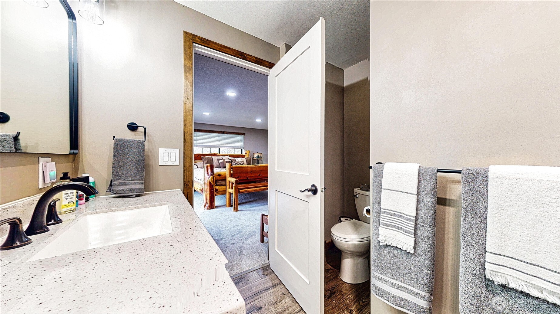 22128 Bulson Road , Mount Vernon, WA 98274