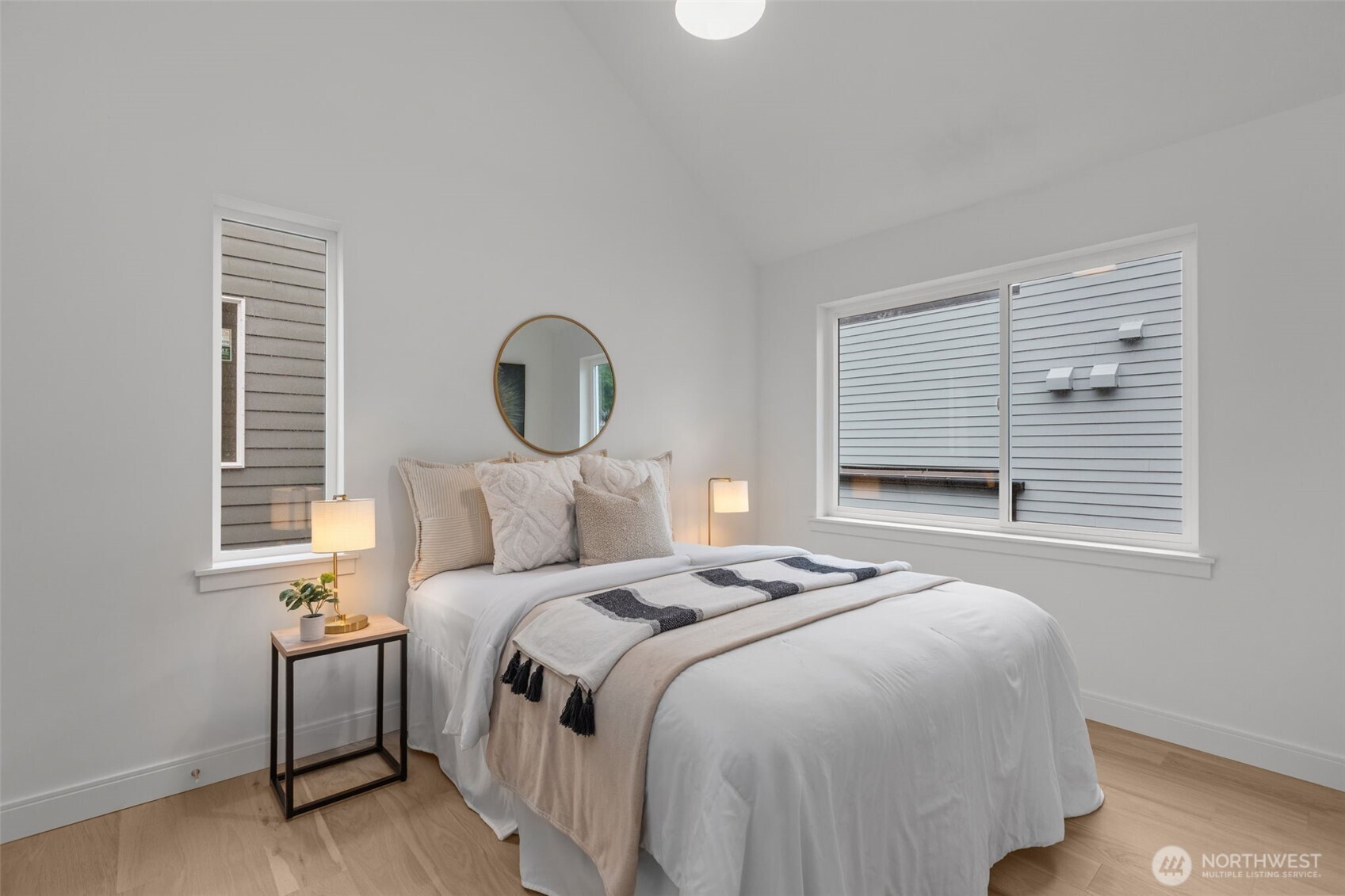 3550 S Dawson Street , Seattle, WA 98118