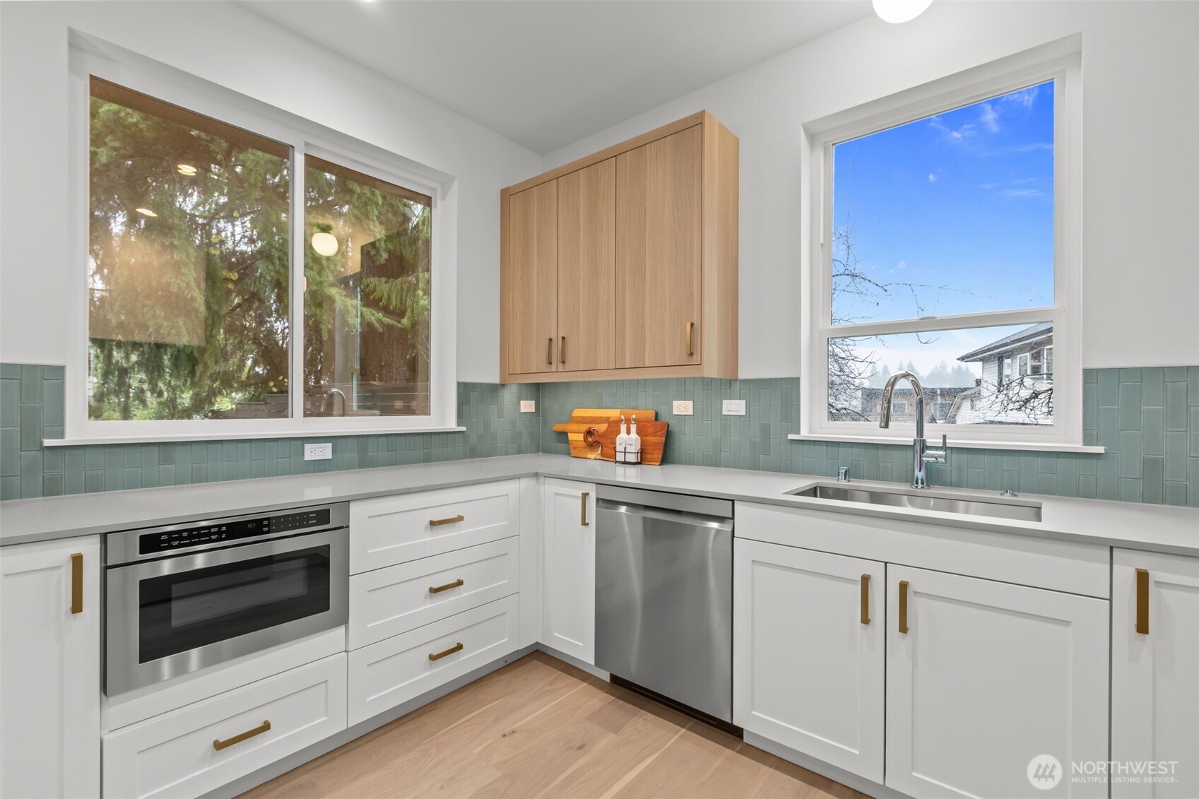 3550 S Dawson Street , Seattle, WA 98118