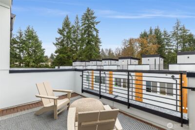 1126 129th Court NE, Bellevue, WA 98005 - Photo 2