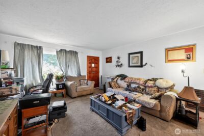 1717 10th Avenue , Longview, WA 98632 - Photo 5