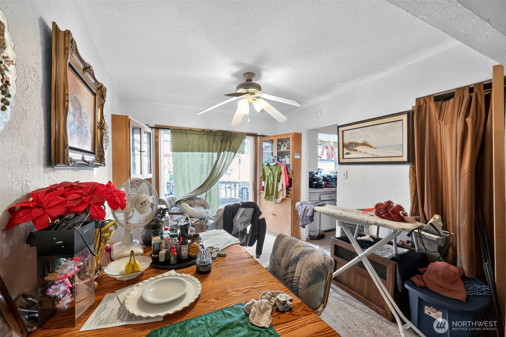 1717 10th Avenue , Longview, WA 98632