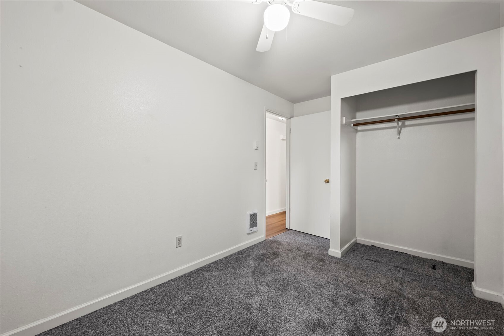 7505 Bridge Place NE, Bremerton, WA 98311-3268