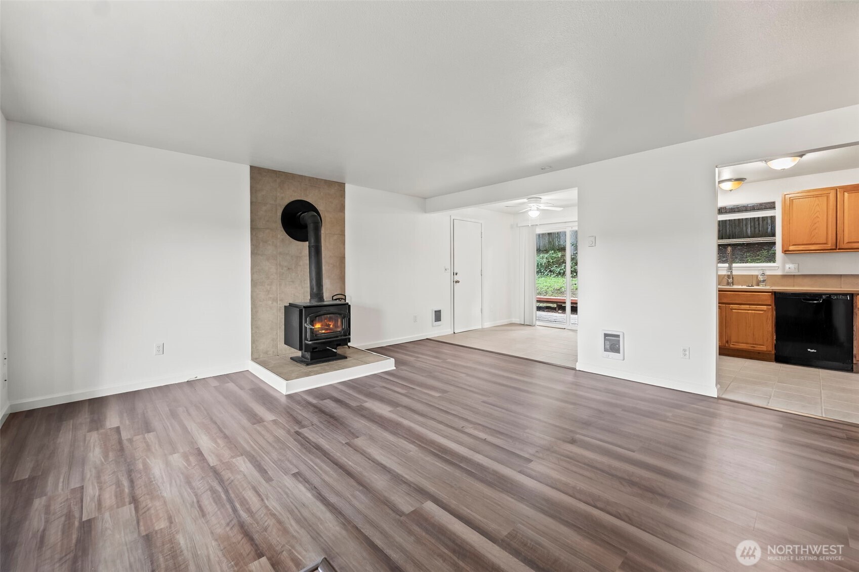 7505 Bridge Place NE, Bremerton, WA 98311-3268