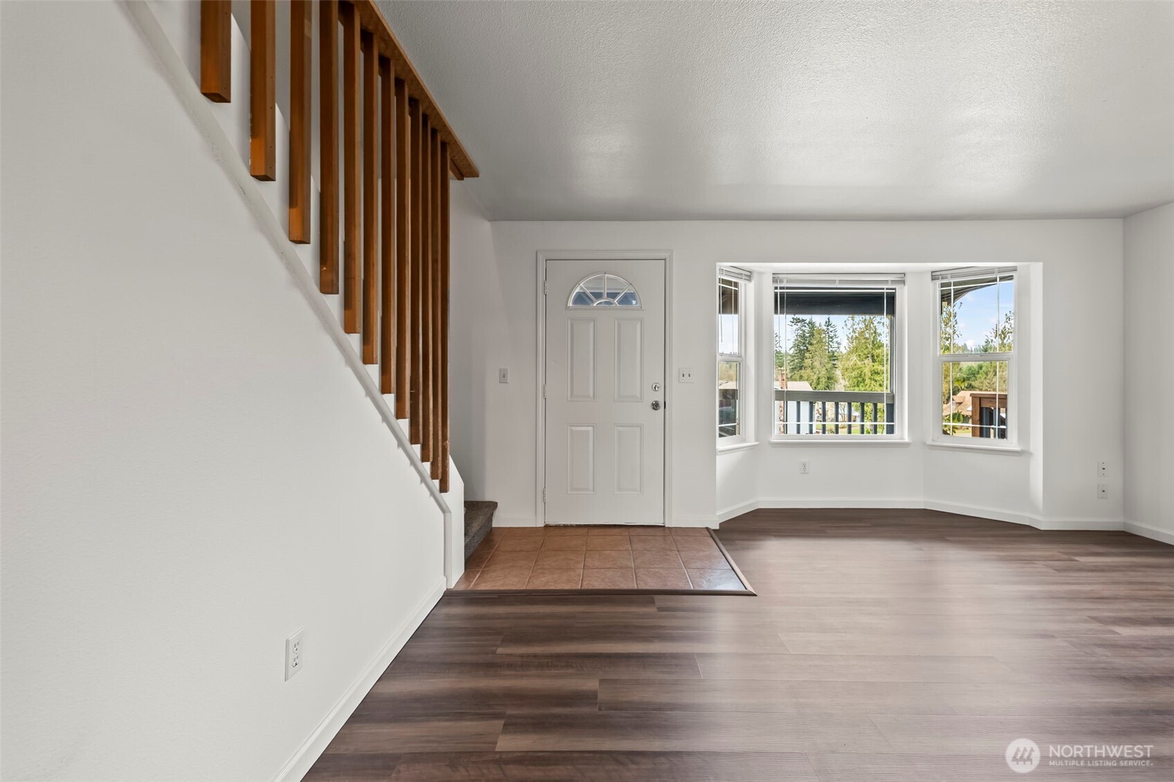 7505 Bridge Place NE, Bremerton, WA 98311-3268