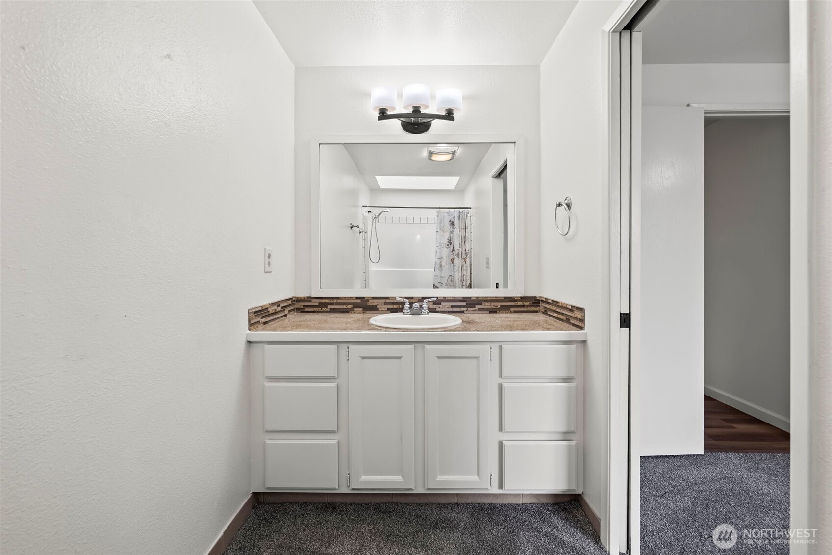 7505 Bridge Place NE, Bremerton, WA 98311-3268