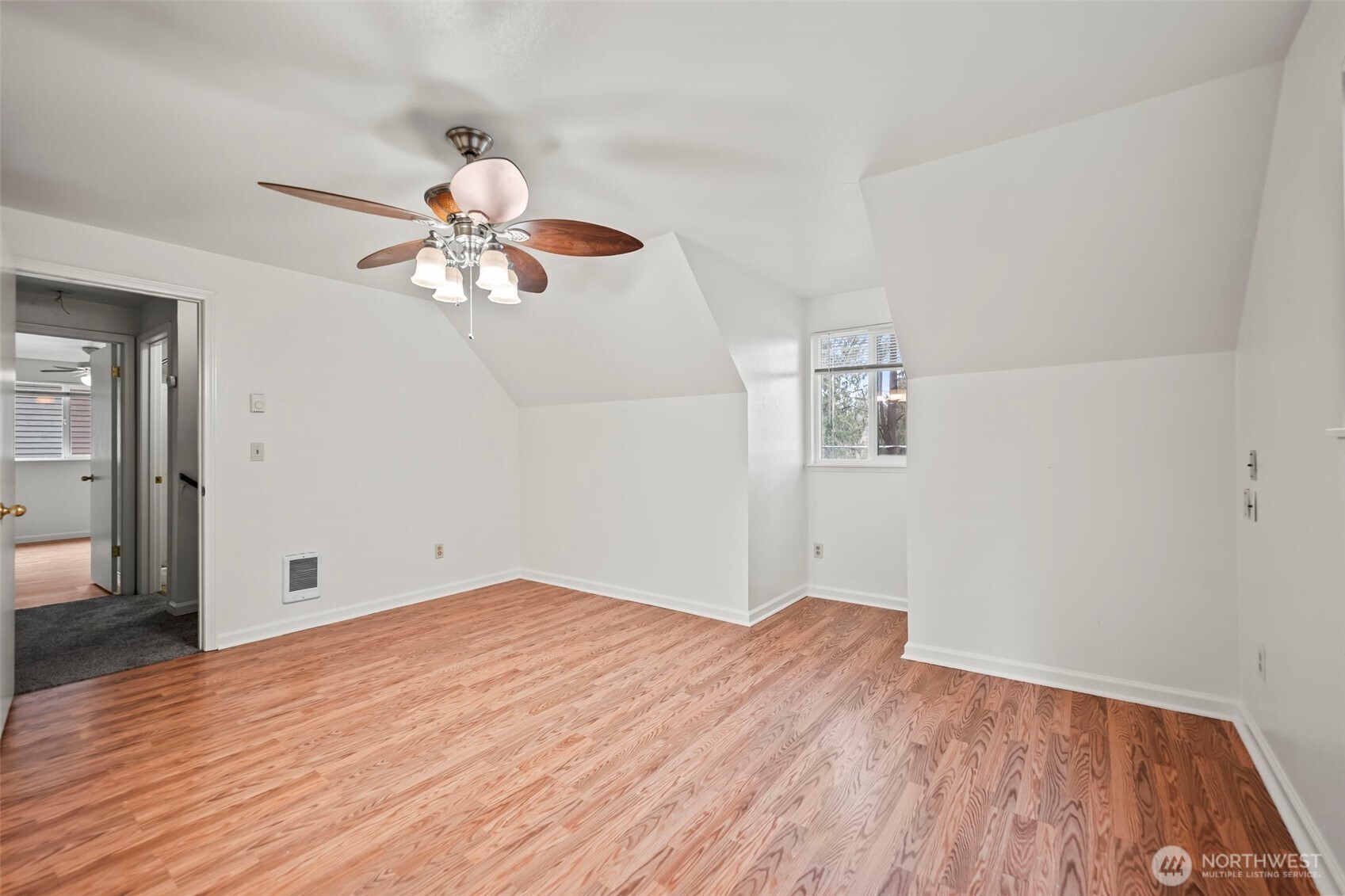 7505 Bridge Place NE, Bremerton, WA 98311-3268