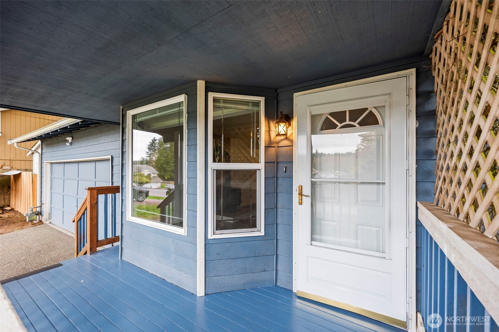 7505 Bridge Place NE, Bremerton, WA 98311-3268