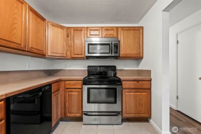 7505 Bridge Place NE, Bremerton, WA 98311-3268 - Photo 8