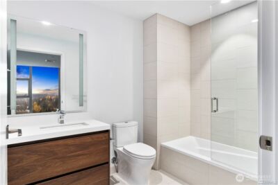 188 Bellevue Way NE #1907, Bellevue, WA 98004 - Photo 16