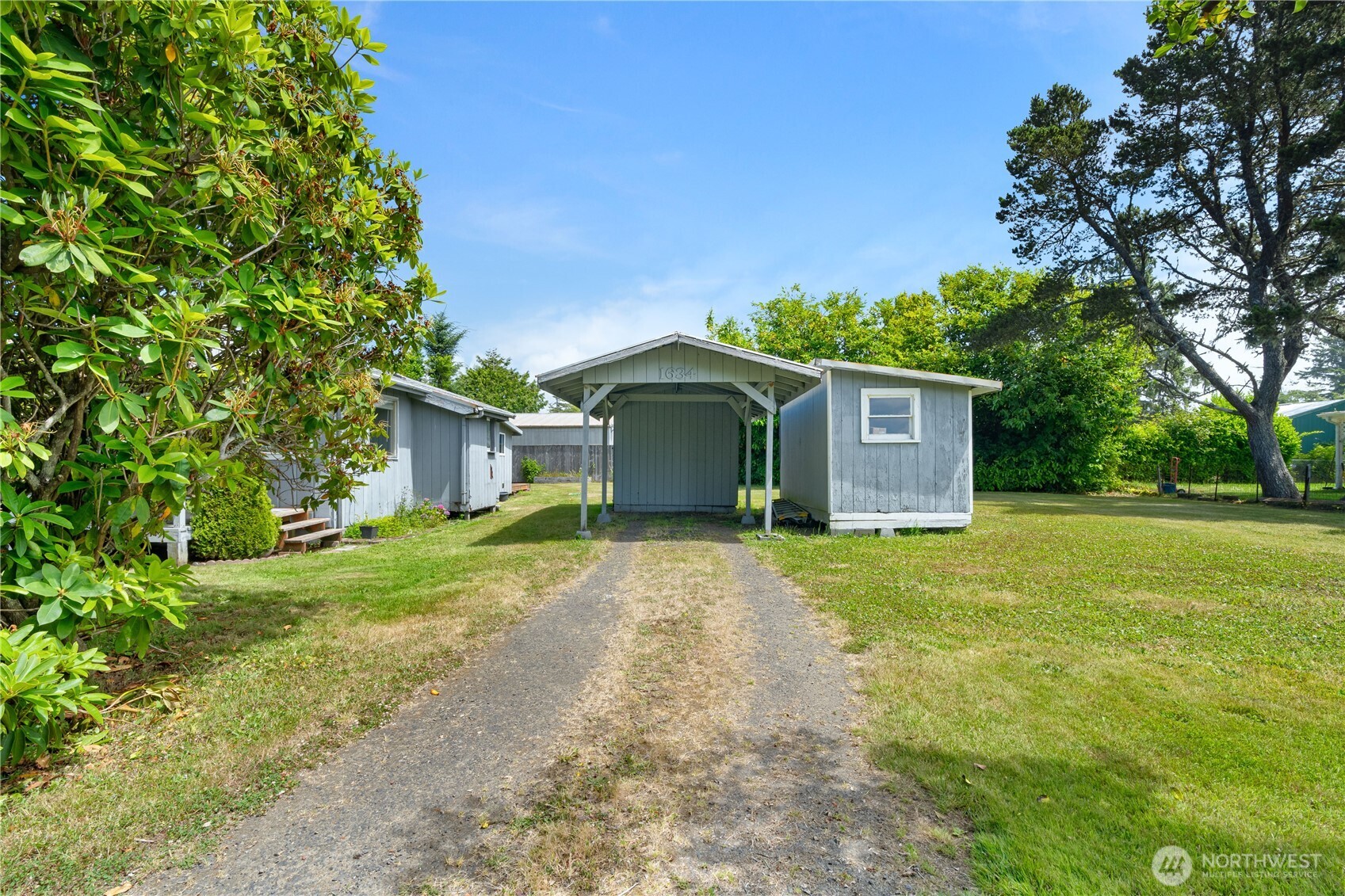 1634 First Avenue , Grayland, WA 98547