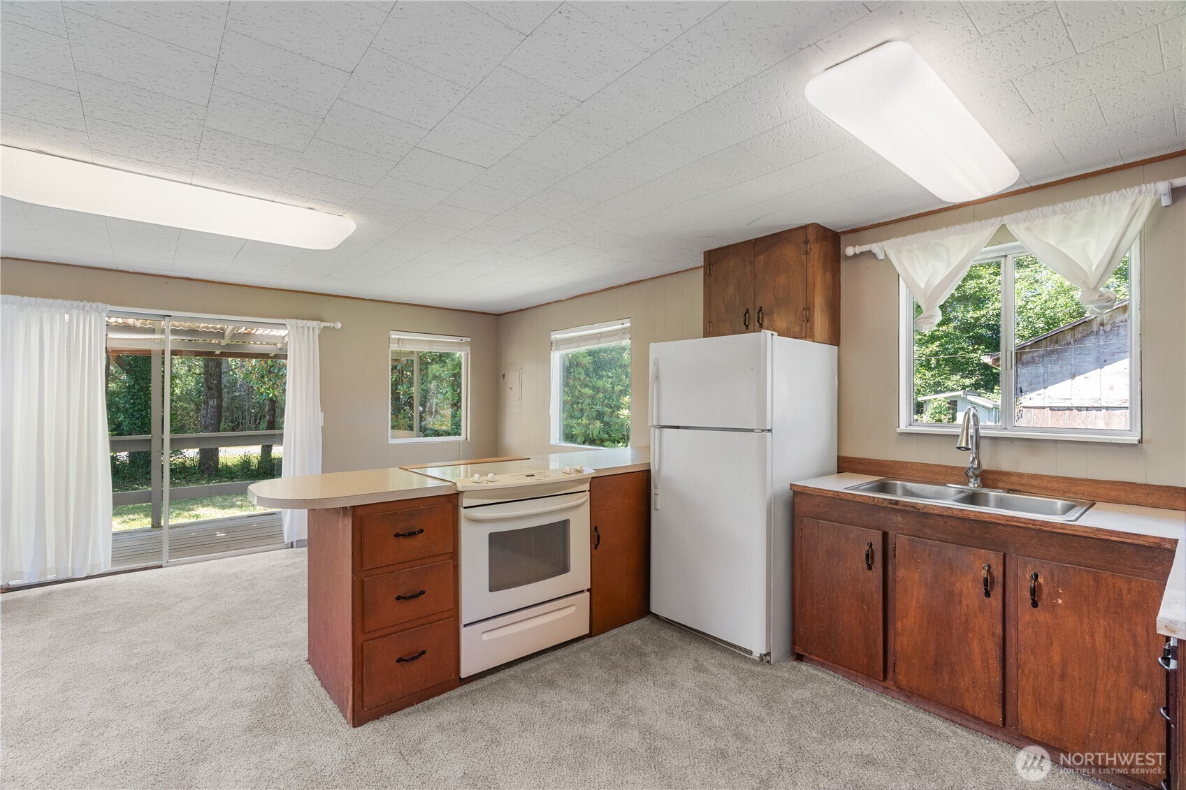 1634 First Avenue , Grayland, WA 98547