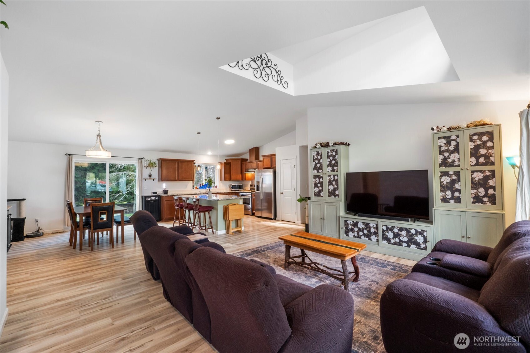 29904 12th Avenue Ct E, Roy, WA 98580