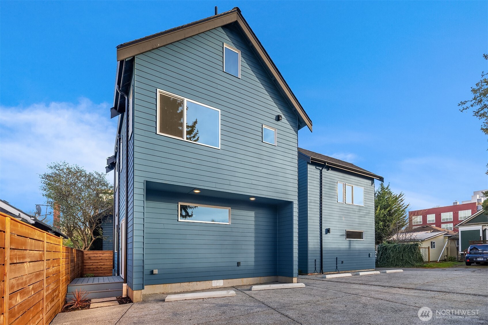 1411 Martin Luther King Jr Way , Seattle, WA 98122