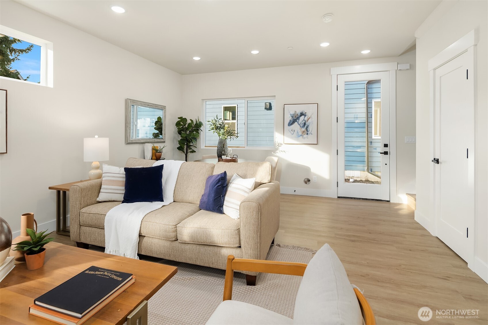 1411 Martin Luther King Jr Way , Seattle, WA 98122