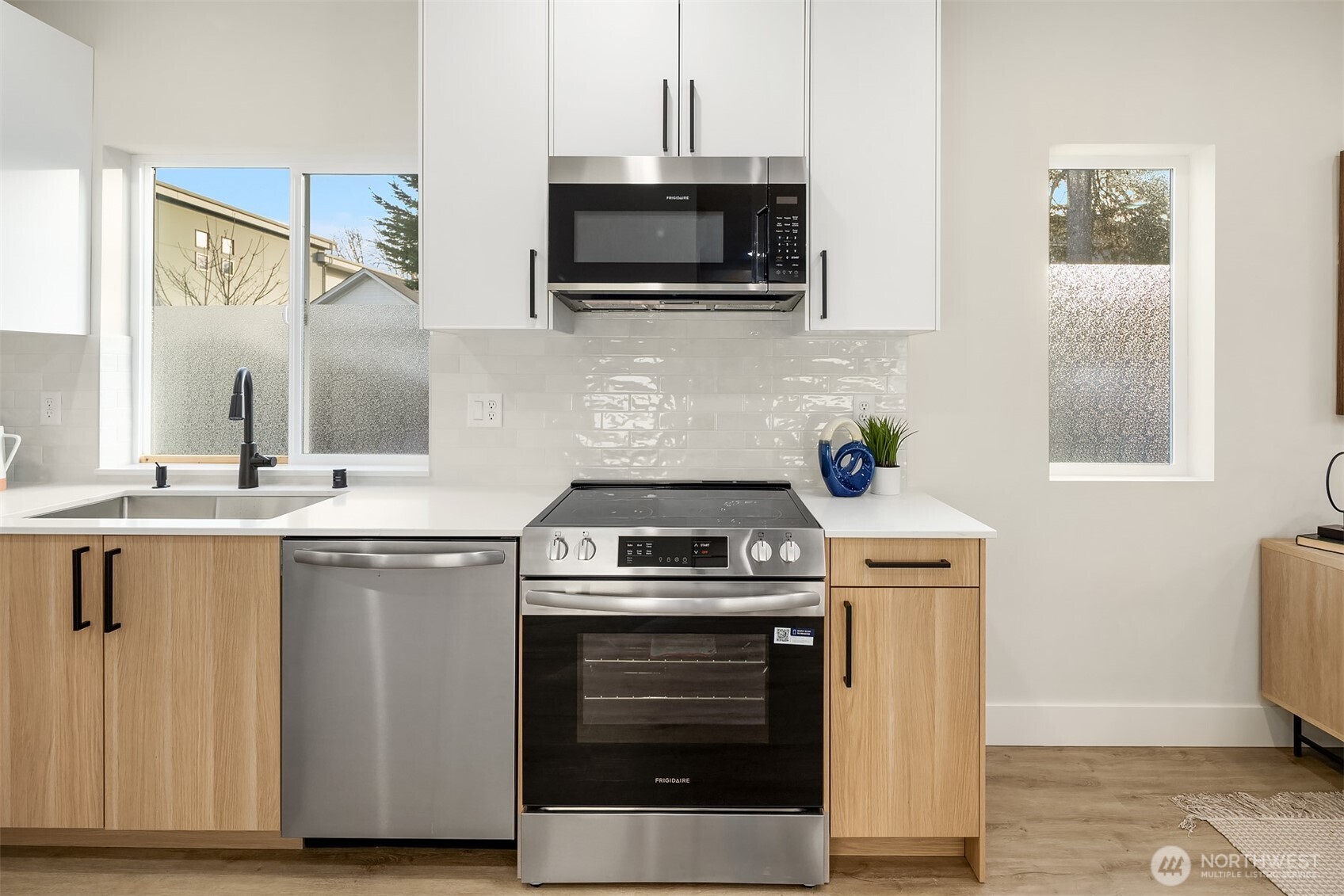 1411 Martin Luther King Jr Way , Seattle, WA 98122