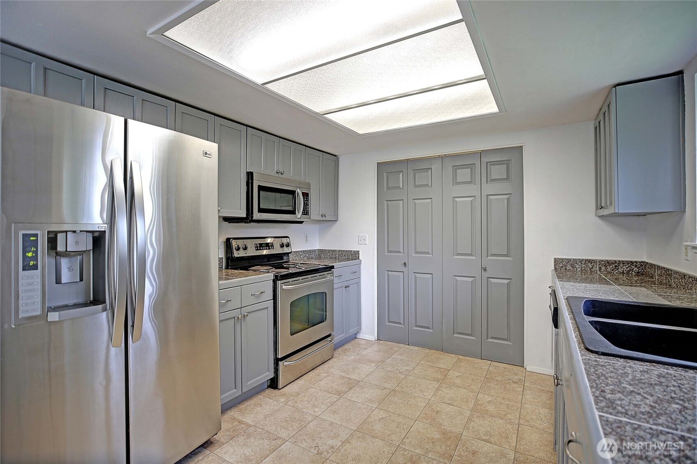 11907 47th Drive NE, Marysville, WA 98271