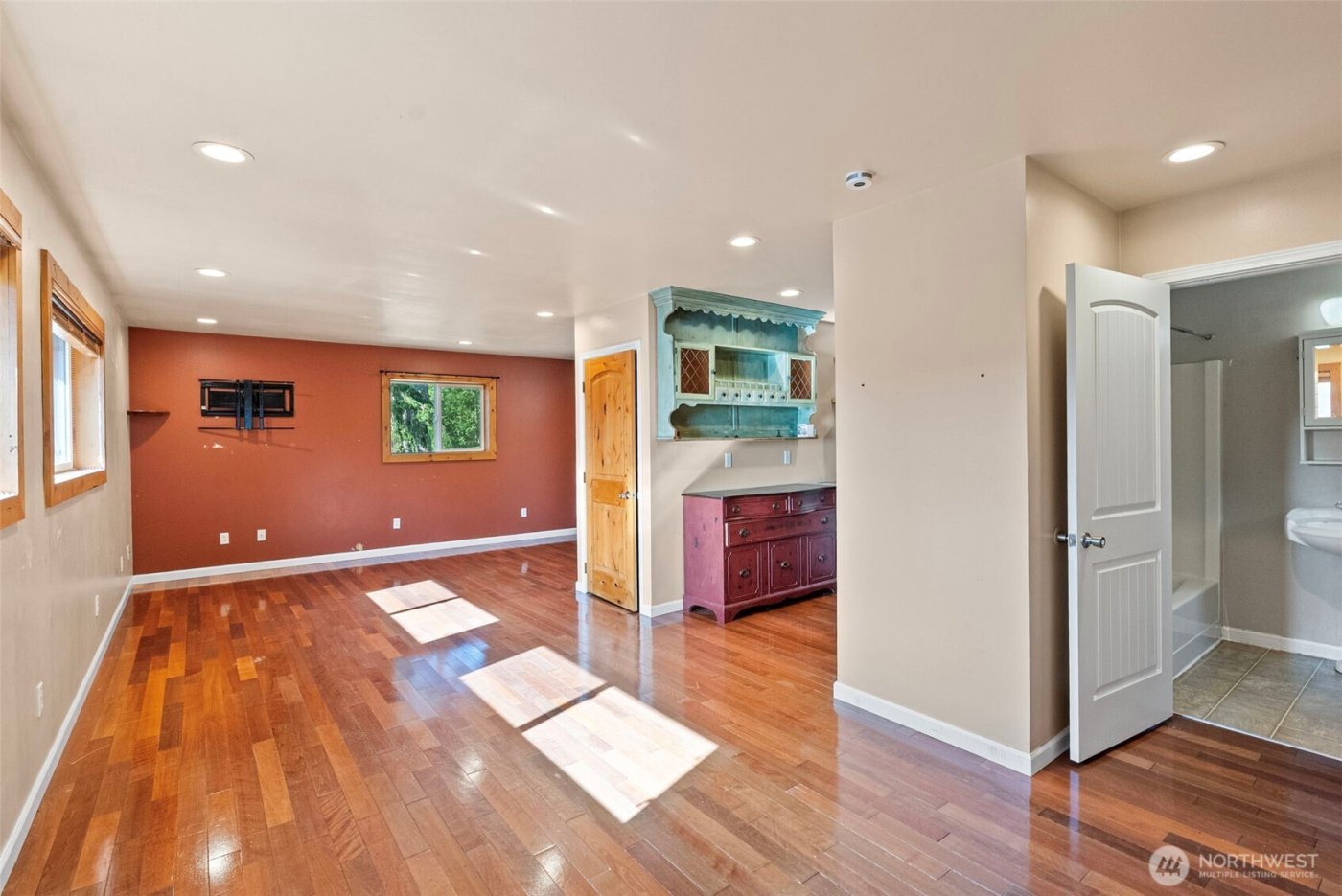 9710 Cramer Road NW, Gig Harbor, WA 98329