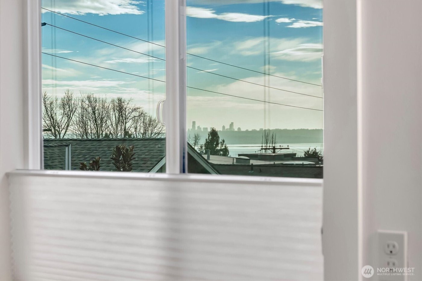 11421 NE 88th Street , Kirkland, WA 98033-5741