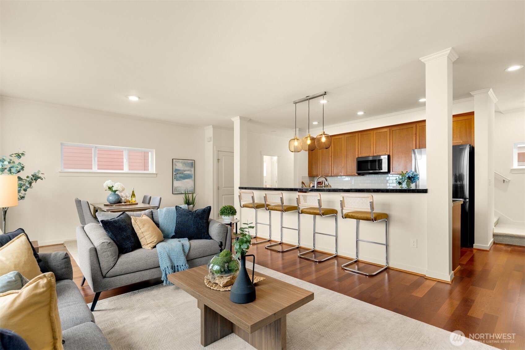 1937 18th Place NE, Issaquah, WA 98029