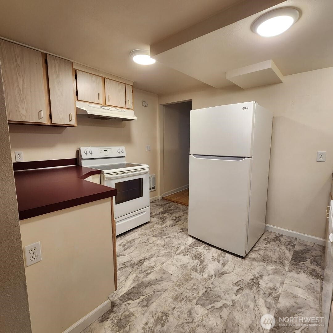 901 Pleasant Avenue , Bremerton, WA 98337