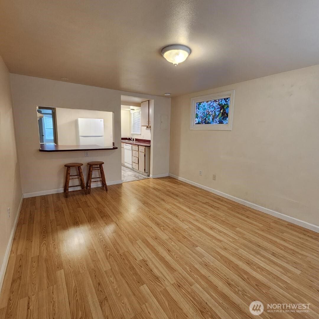 901 Pleasant Avenue , Bremerton, WA 98337