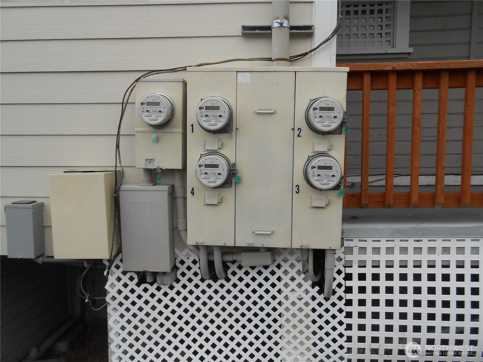 901 Pleasant Avenue , Bremerton, WA 98337