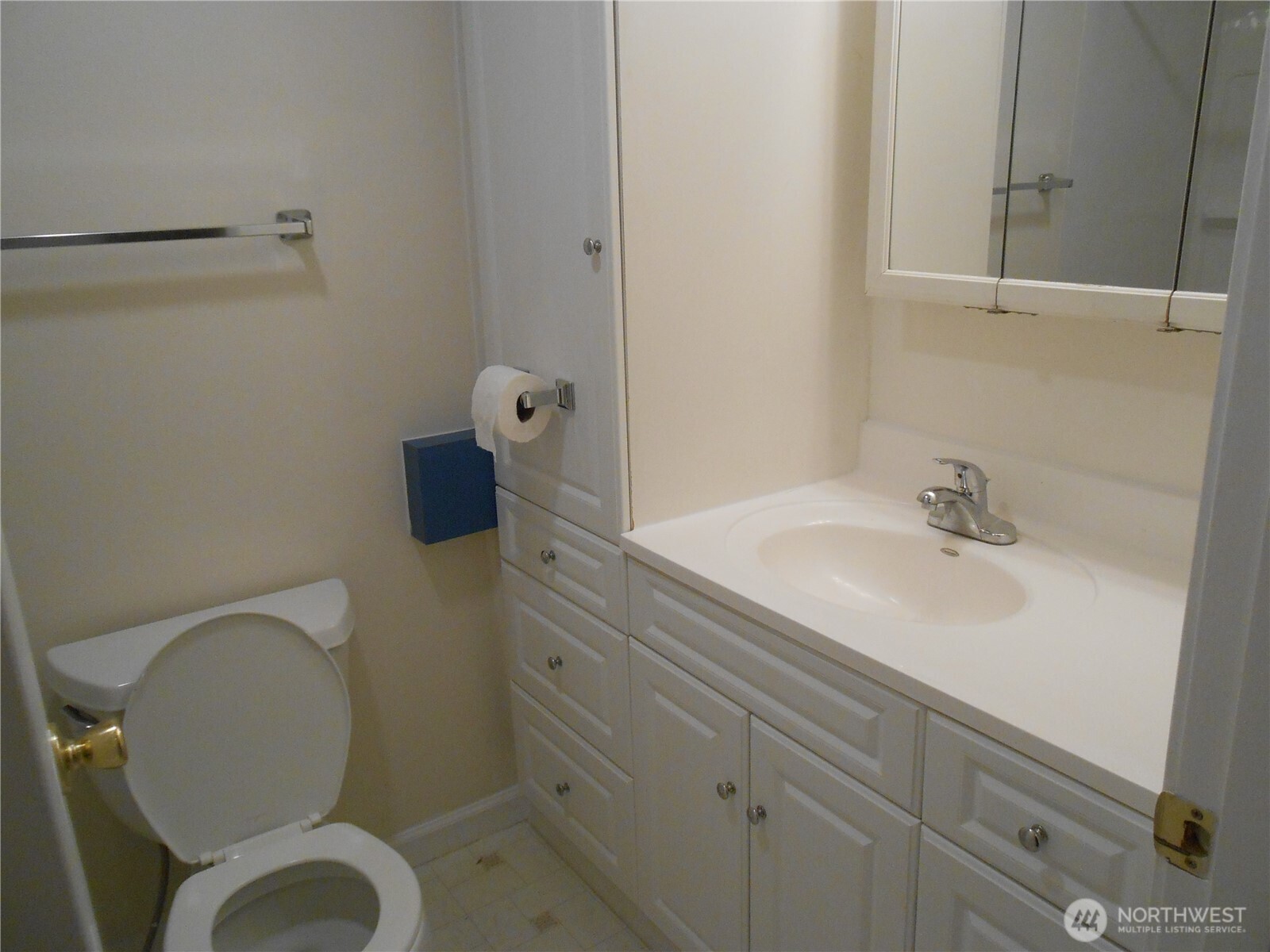 901 Pleasant Avenue , Bremerton, WA 98337