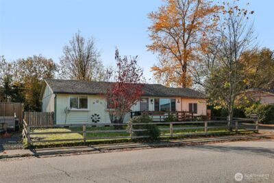 6610 95th Street NE, Marysville, WA 98270 - Photo 2