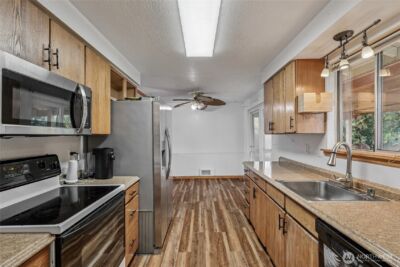 6610 95th Street NE, Marysville, WA 98270 - Photo 8