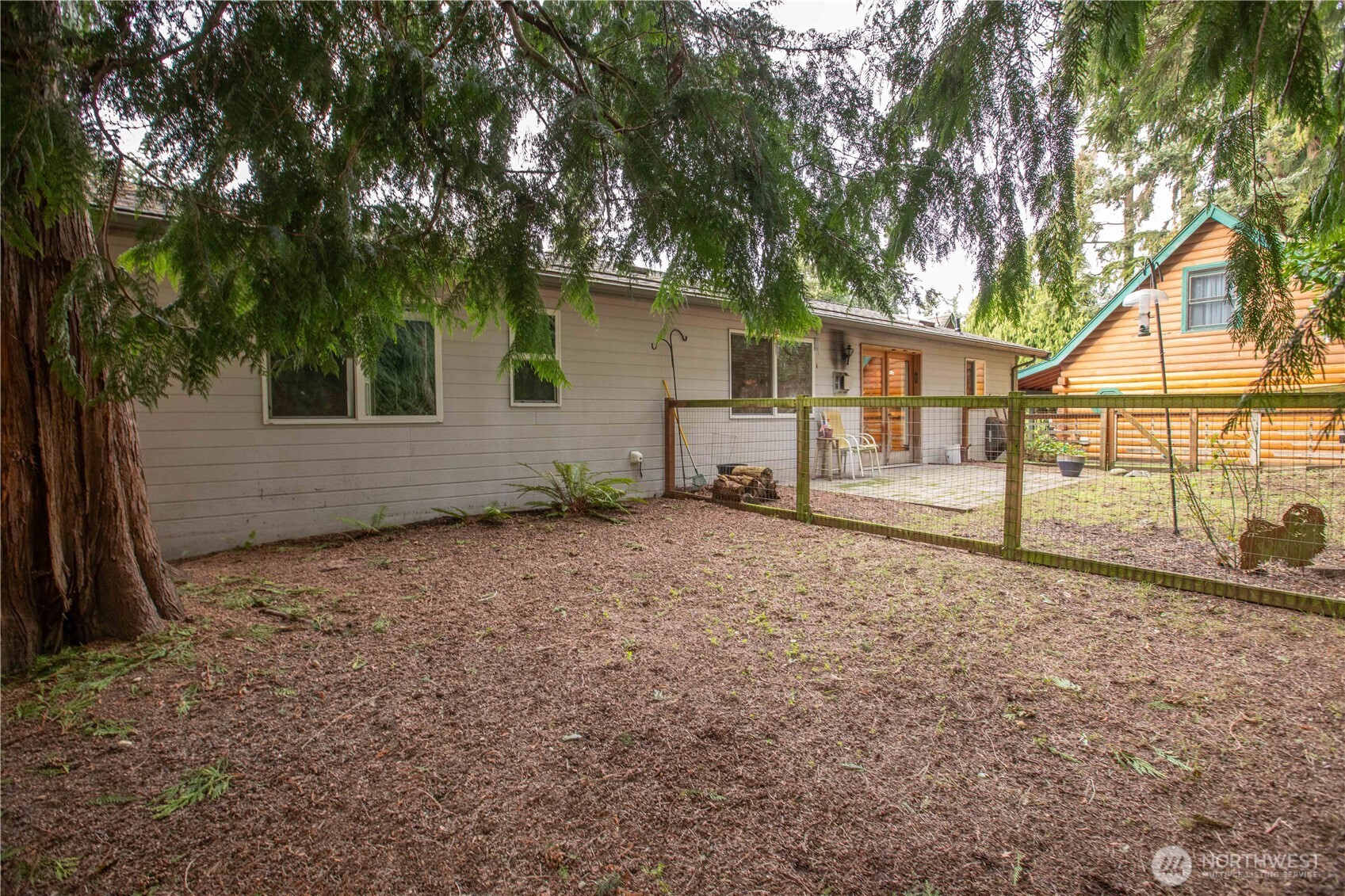7847 Blakely Avenue , Clinton, WA 98236