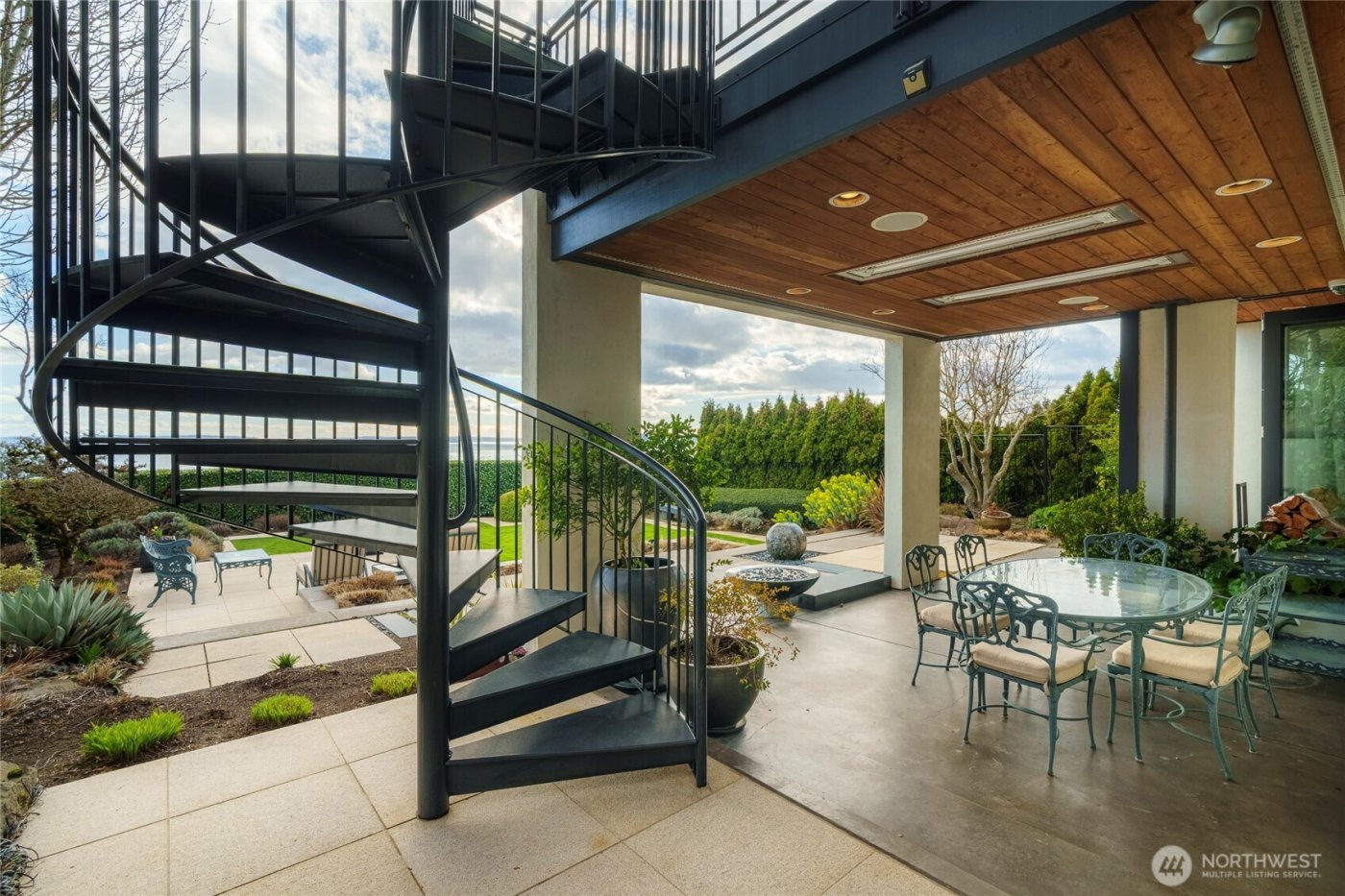 1640 Magnolia Boulevard W, Seattle, WA 98199