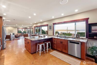 6916 Soundview Drive , Gig Harbor, WA 98335 - Photo 10