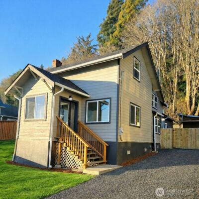 2411 Queets Avenue , Hoquiam, WA 98550