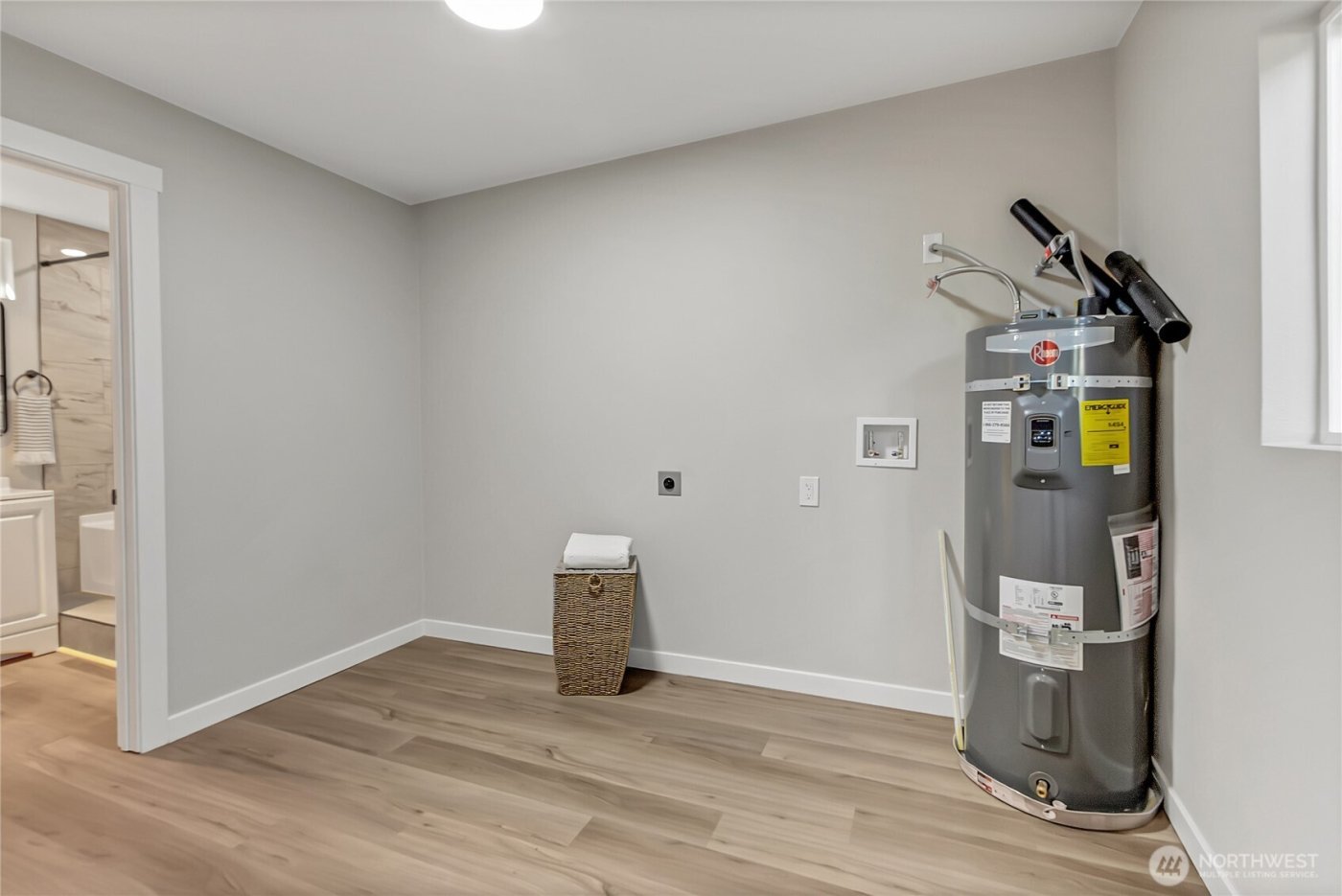 2411 Queets Avenue , Hoquiam, WA 98550