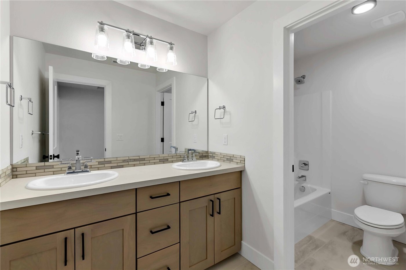 11233 79th Avenue Ct SW, Lakewood, WA 98498