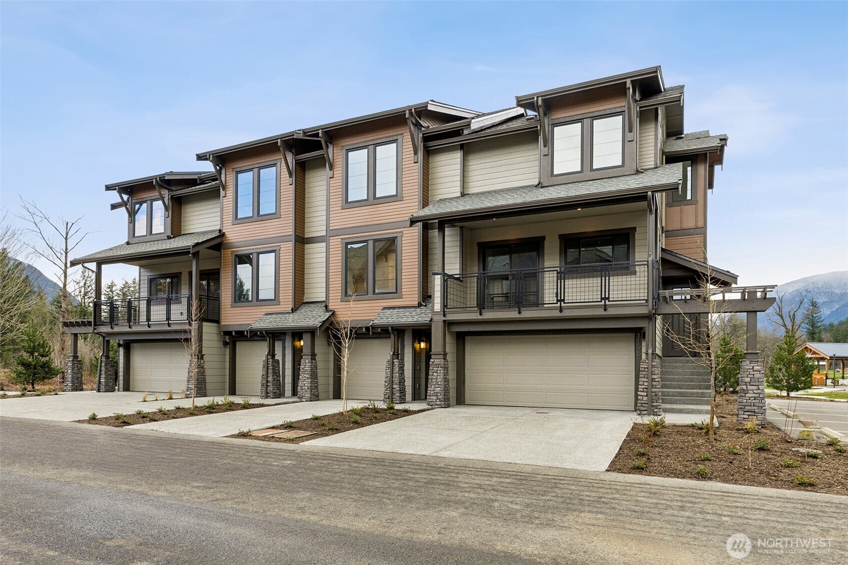 1196 Waterfall Way SE #1804, North Bend, WA 98045