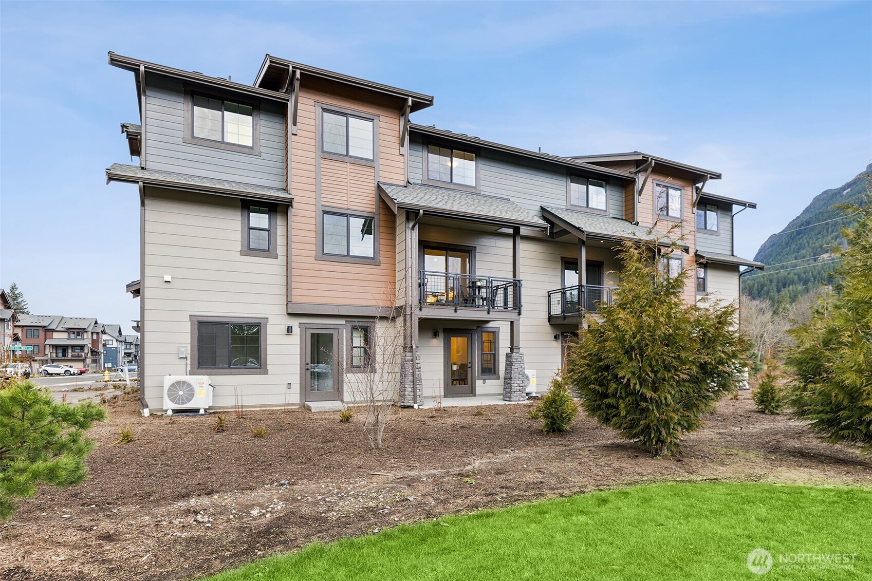 1196 Waterfall Way SE #1804, North Bend, WA 98045