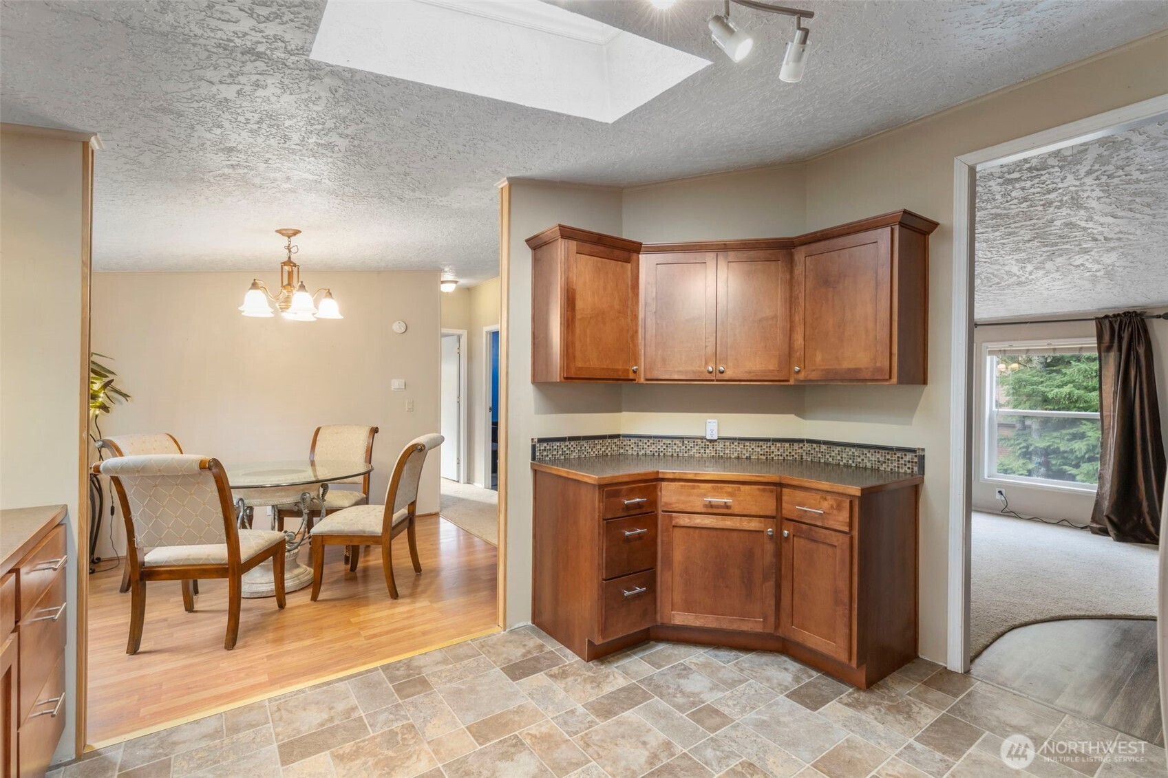 369 W Tahuyeh Drive , Bremerton, WA 98312