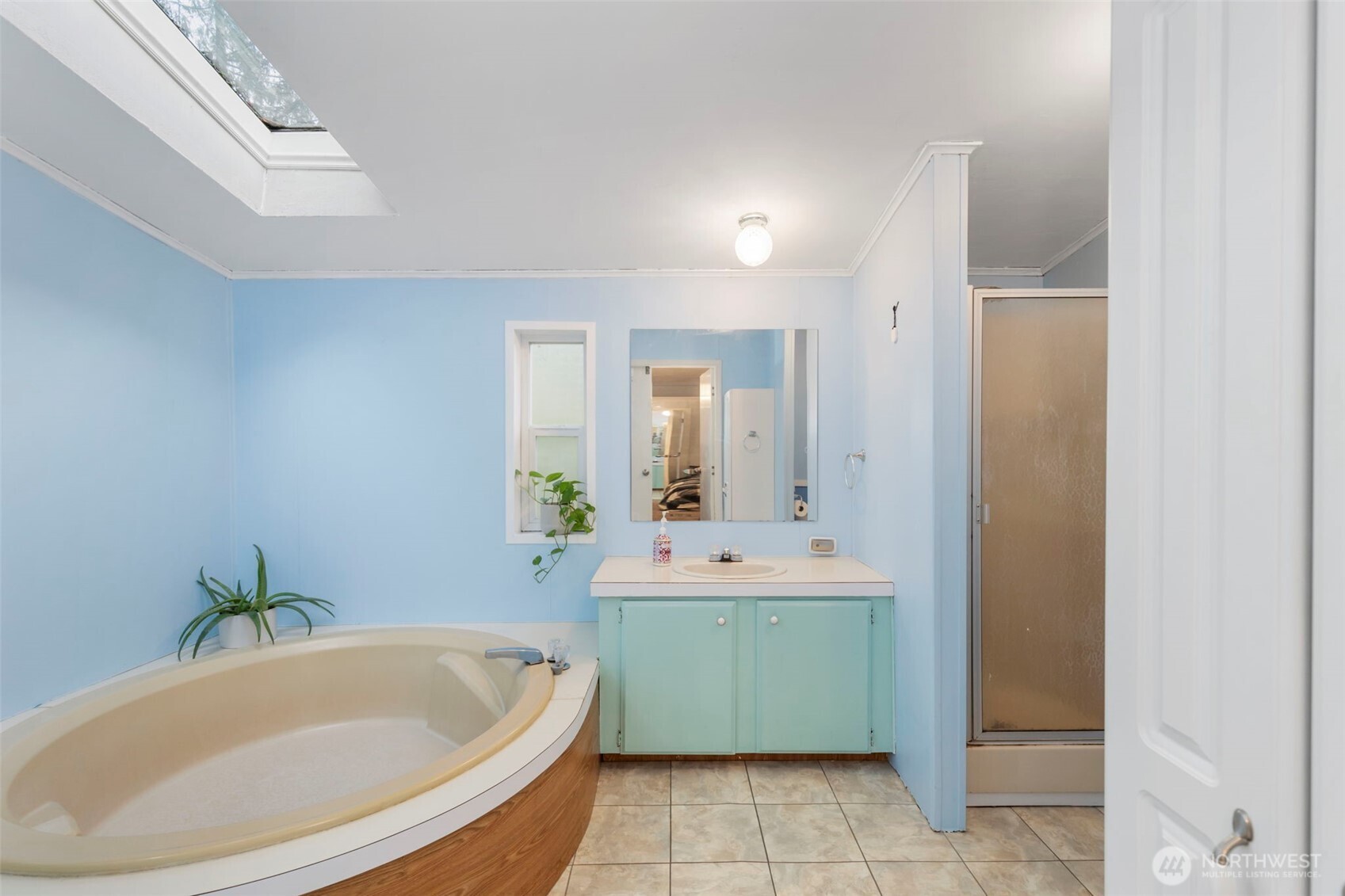 369 W Tahuyeh Drive , Bremerton, WA 98312