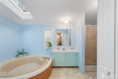 369 W Tahuyeh Drive , Bremerton, WA 98312 - Photo 14