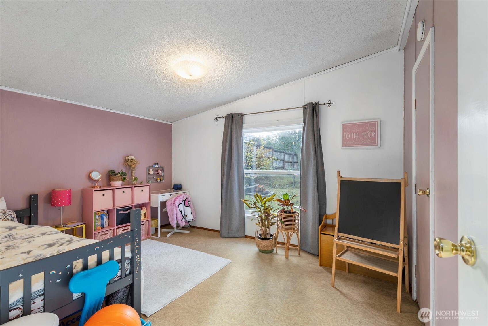 369 W Tahuyeh Drive , Bremerton, WA 98312