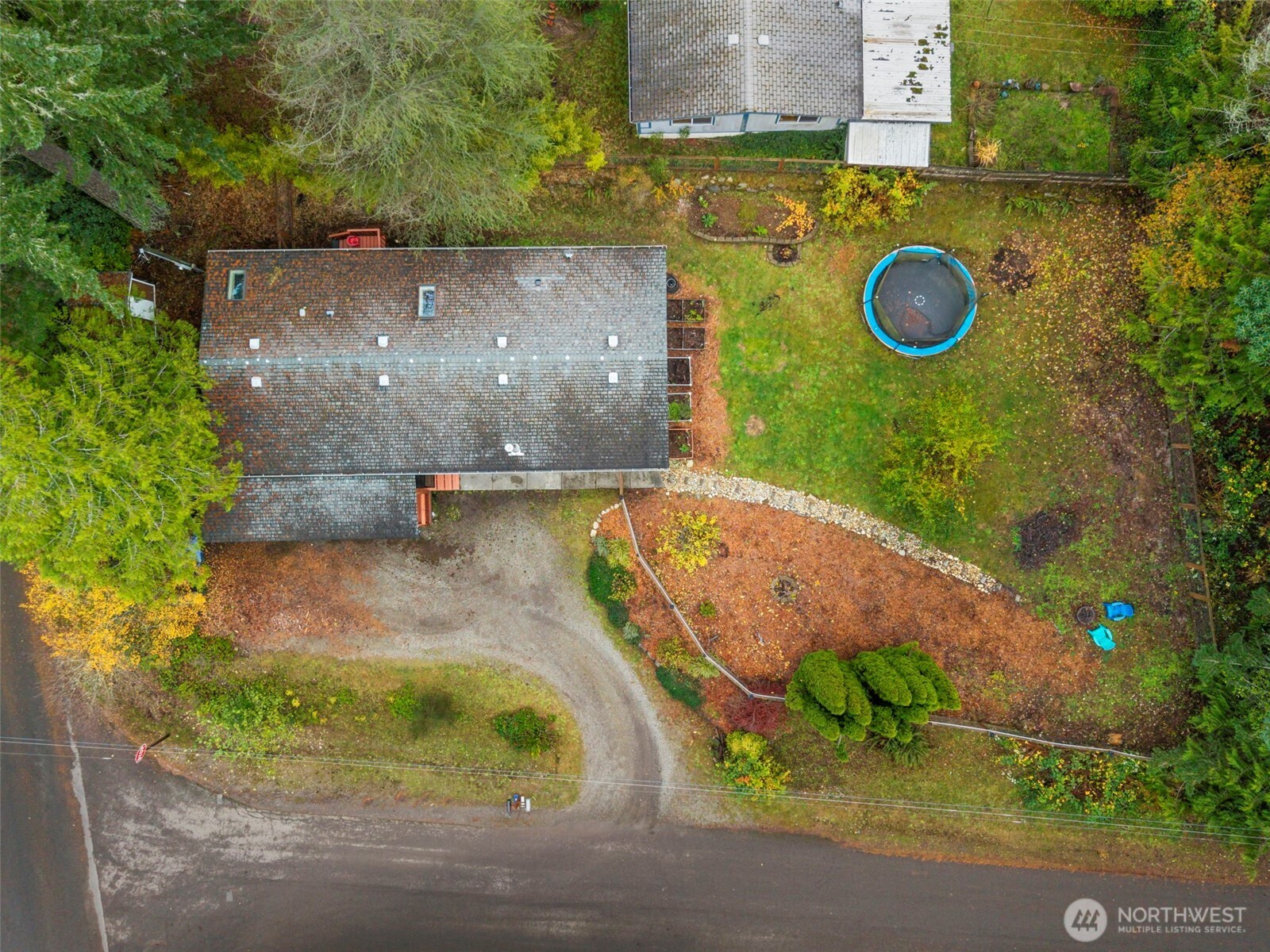 369 W Tahuyeh Drive , Bremerton, WA 98312
