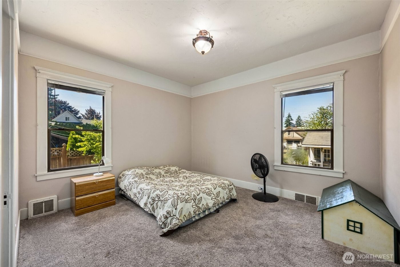 668 NW Folsom Street , Chehalis, WA 98532