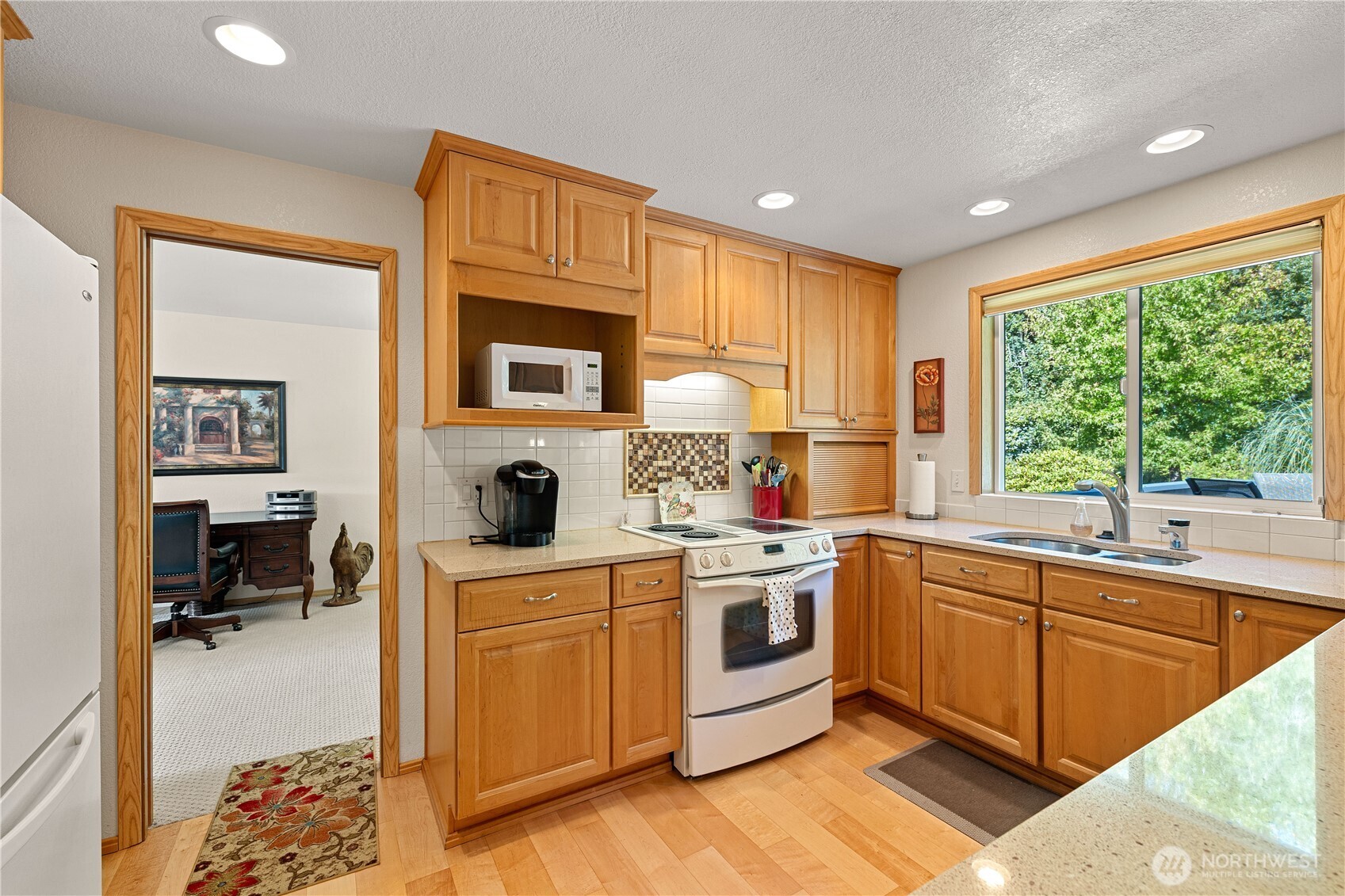 2631 Club Court #305, Mount Vernon, WA 98273