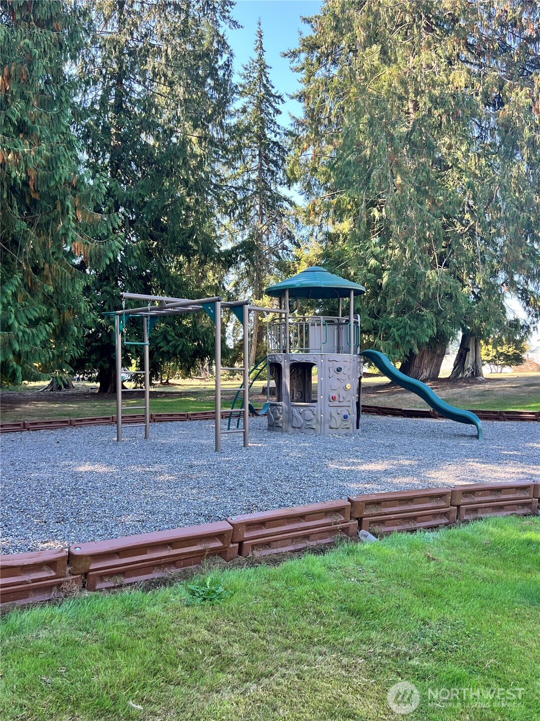 2631 Club Court #305, Mount Vernon, WA 98273