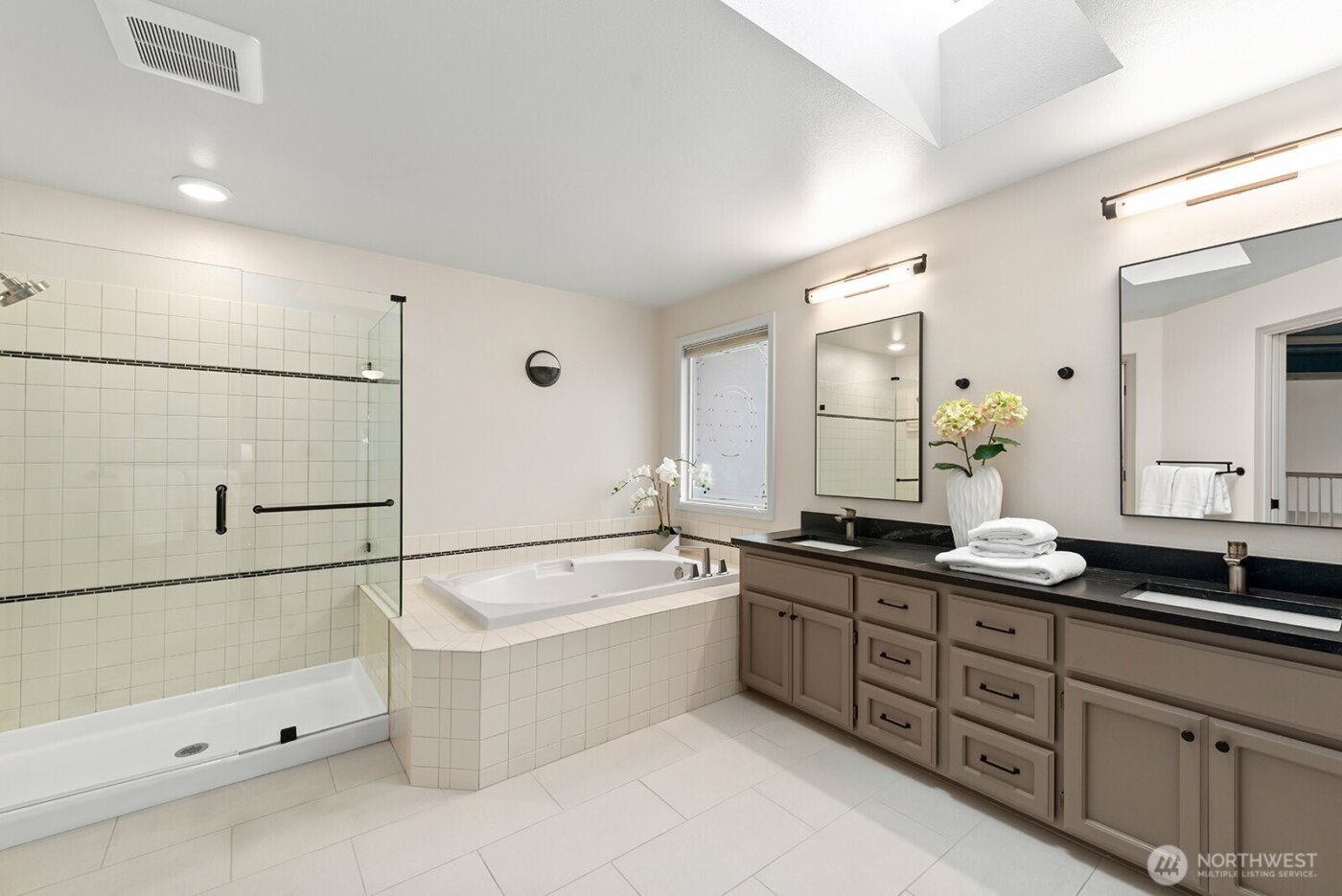 10810 177th Court NE, Redmond, WA 98052